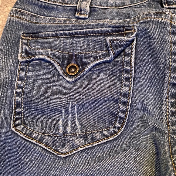 Women’s Size 30 Silver Jean Capris - Picture 6 of 7